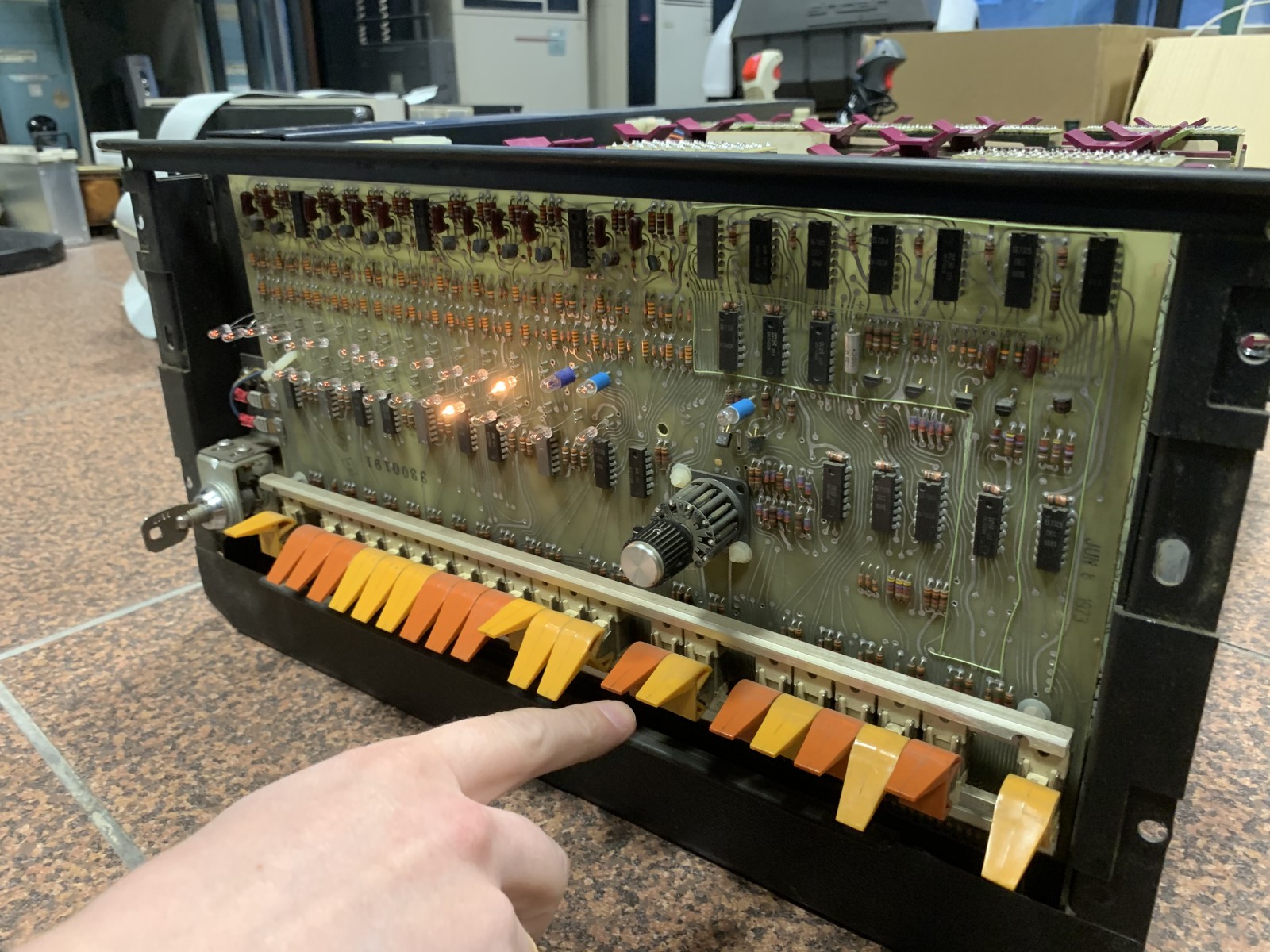 Jednostka centralna PDP 8 E