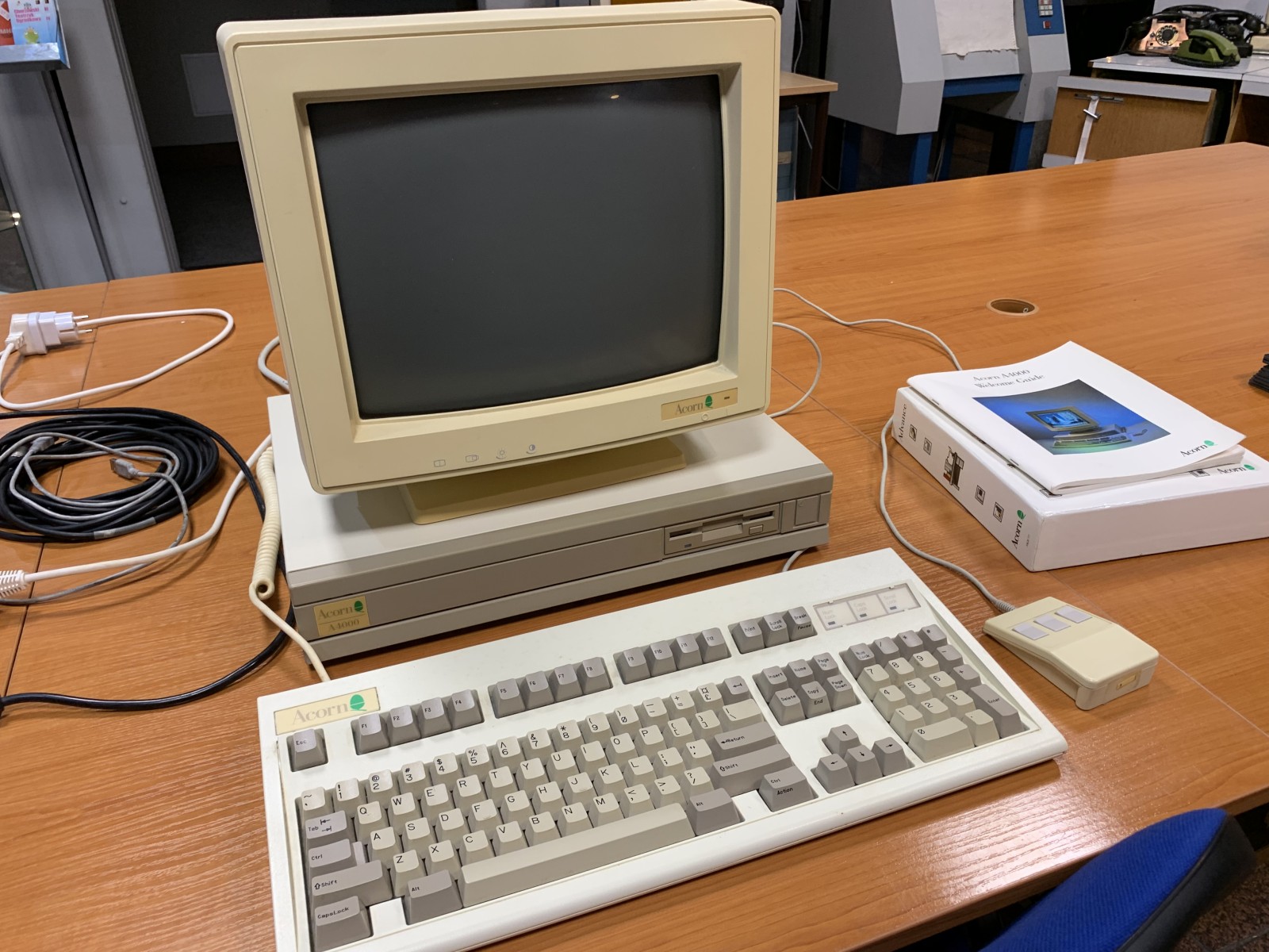 Acorn Archimedes A 4000