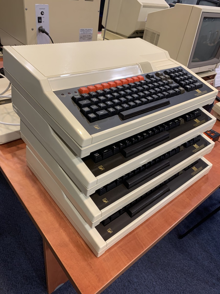 Acorn BBC Master 128 różne modele po renowacji