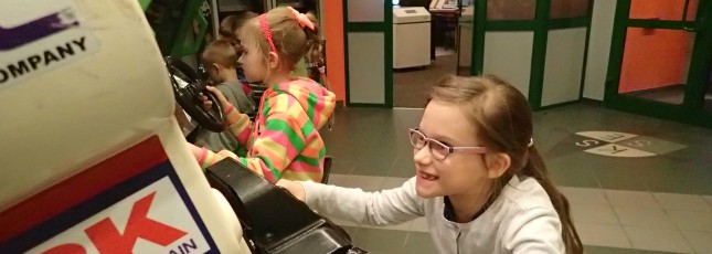 Dzieci w Muzeum Komputerów